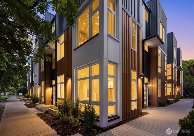 Photo 1 of Townhouse for sale at 1713 17th Avenue, Seattle, WA 98122 | MLS# NWM2589540 | Listing updated on 2026-10-01
