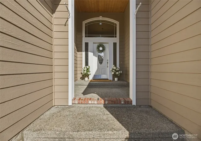 Photo 2 of Single family home for sale at 19407 205th Street E, Orting, WA 98360 | MLS# NWM2589550 | Listing updated on 2026-10-02