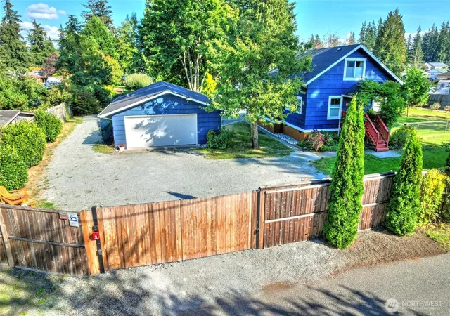 Photo 3 of Single family home for sale at 12025 44th Drive Ne, Marysville, WA 98271 | MLS# NWM2589563 | Listing updated on 2026-10-03
