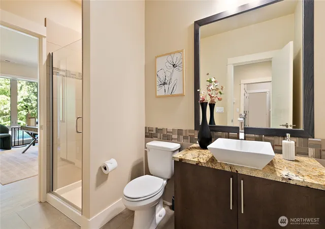 Photo 4 of Single family home for sale at 10034 Slater Ave NE, Kirkland, WA 98033 | MLS# NWM2589565 | Listing updated on 2026-10-01