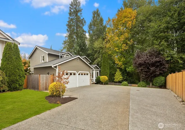 Photo 3 of Single family home for sale at 4629 154th Place SW, Lynnwood, WA 98087 | MLS# NWM2589567 | Listing updated on 2026-10-09