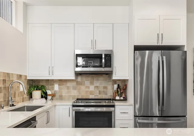 Photo 3 of Townhouse for sale at 1751 17th Avenue, Seattle, WA 98122 | MLS# NWM2589568 | Listing updated on 2026-10-01