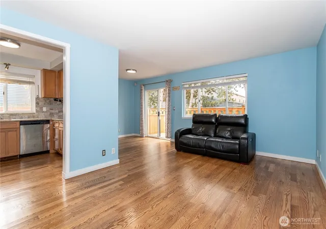 Photo 2 of Townhouse for sale at 126 W Casino Rd #9, Everett, WA 98204 | MLS# NWM2589571 | Listing updated on 2026-10-02