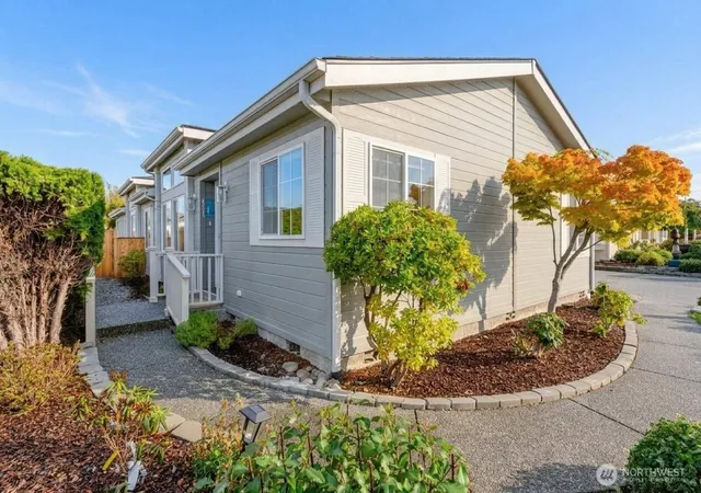Photo 4 of Manufactured home for sale at 431 Crows Nest Ln, Sequim, WA 98382 | MLS# NWM2589572 | Listing updated on 2026-10-03