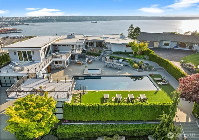 Photo 3 of Mansion for sale at 3404 Shorecliff Dr Ne, Tacoma, WA 98422 | MLS# NWM2589596 | Listing updated on 2026-10-01