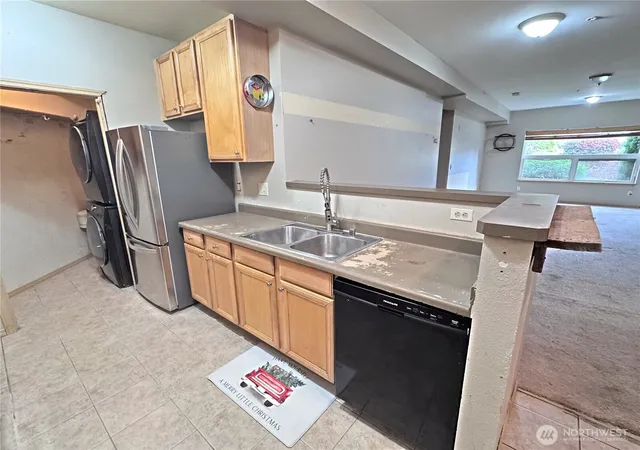 Photo 3 of Condo for sale at 512 Darby Dr #113, Bellingham, WA 98226 | MLS# NWM2589599 | Listing updated on 2026-10-01