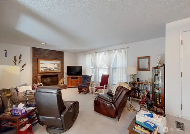Photo 3 of Single family home for sale at 934 Mountain Park Dr, Walla Walla, WA 99362 | MLS# NWM2589604 | Listing updated on 2026-10-10