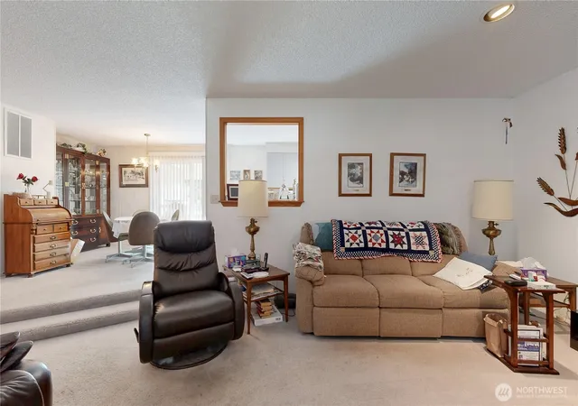 Photo 4 of Single family home for sale at 934 Mountain Park Dr, Walla Walla, WA 99362 | MLS# NWM2589604 | Listing updated on 2026-10-10