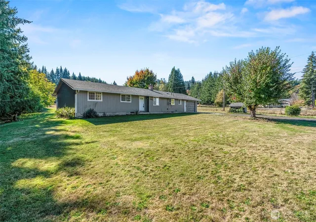 Photo 2 of Single family home for sale at 41905 Ne Dobler Hl Rd, Woodland, WA 98674 | MLS# NWM2589616 | Listing updated on 2026-10-07