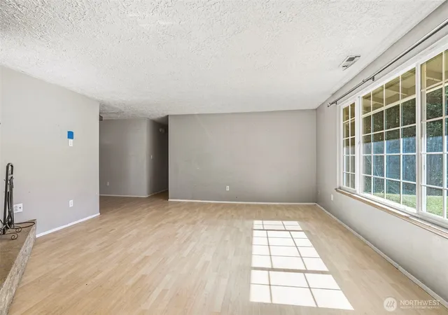 Photo 4 of Single family home for sale at 41905 NE Dobler Hl Rd, Woodland, WA 98674 | MLS# NWM2589616 | Listing updated on 2026-10-07