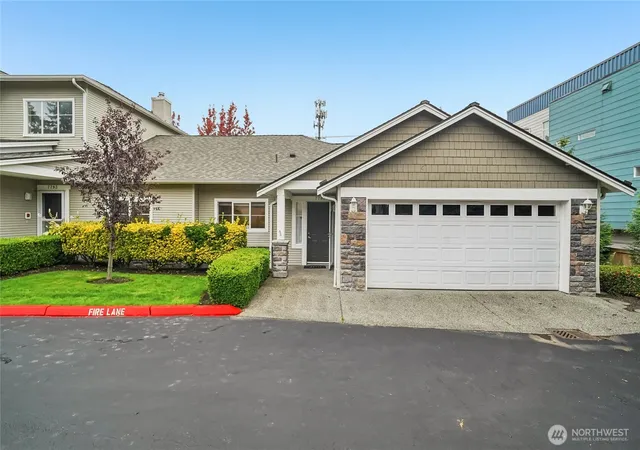 Photo 1 of Townhouse for sale at 7791 Ne 122nd Lane #4, Kirkland, WA 98034 | MLS# NWM2589618 | Listing updated on 2026-10-02