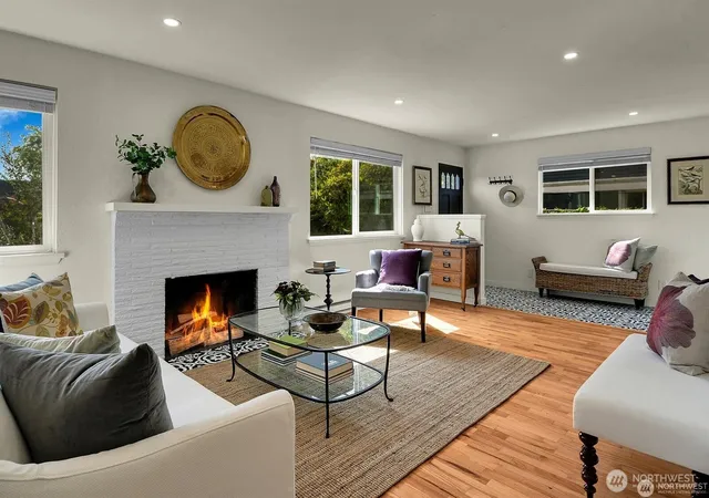 Photo 3 of Single family home for sale at 2353 Federal Ave E, Seattle, WA 98102 | MLS# NWM2589619 | Listing updated on 2026-10-02