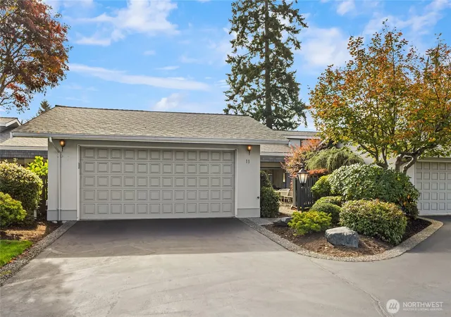 Condo for sale at 1821 NW 195th Street #11, Shoreline, WA 98177 | MLS# NWM2589620