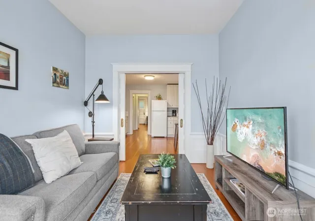 Photo 4 of Multi family home for sale at 1124 Lakeview Blvd E #1-4, Seattle, WA 98102 | MLS# NWM2589625 | Listing updated on 2026-10-12