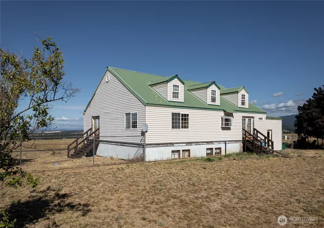 Photo 3 of Single family home for sale at 192 Rimrock Rd, Goldendale, WA 98620 | MLS# NWM2589626 | Listing updated on 2026-10-02