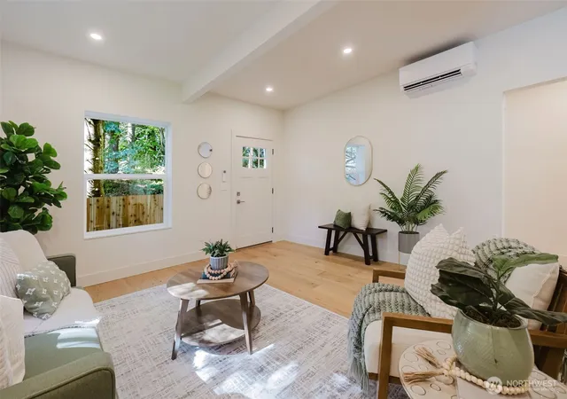 Photo 4 of Single family home for sale at 6338 Blakely Ave NE, Bainbridge Island, WA 98110 | MLS# NWM2589630 | Listing updated on 2026-10-01