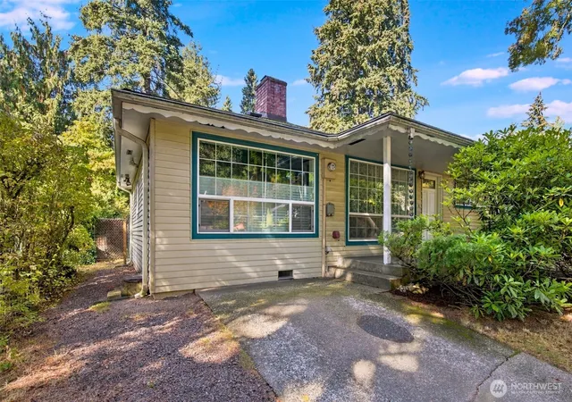 Photo 1 of Single family home for sale at 11735 35th Avenue Nw, Seattle, WA 98125 | MLS# NWM2589632 | Listing updated on 2026-10-03