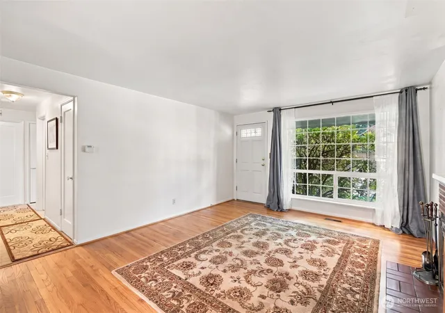 Photo 4 of Single family home for sale at 11735 35th Avenue NW, Seattle, WA 98125 | MLS# NWM2589632 | Listing updated on 2026-10-03