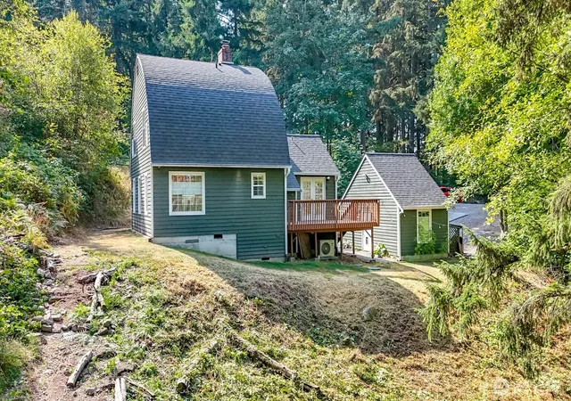 Photo 2 of Single family home for sale at 15918 41st Street E, Sumner, WA 98391 | MLS# NWM2589633 | Listing updated on 2026-10-01