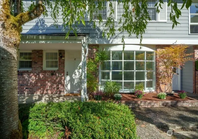 Photo 1 of Townhouse for sale at 1420 Bellevue Way Se #8, Bellevue, WA 98004 | MLS# NWM2589636 | Listing updated on 2026-10-16