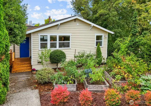 Photo 1 of Single family home for sale at 201 28th Avenue, Seattle, WA 98122 | MLS# NWM2589639 | Listing updated on 2026-10-01