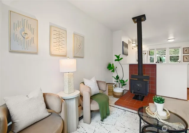 Photo 3 of Single family home for sale at 201 28th Avenue, Seattle, WA 98122 | MLS# NWM2589639 | Listing updated on 2026-10-01
