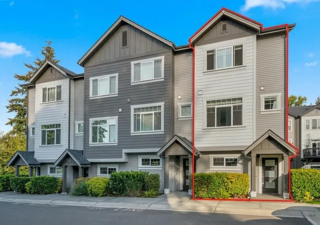 Photo 1 of Townhouse for sale at 153 Sw 185th Lane, Normandy Park, WA 98166 | MLS# NWM2589642 | Listing updated on 2026-10-02