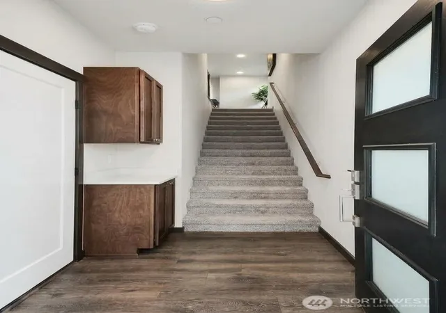Photo 3 of Townhouse for sale at 153 Sw 185th Lane, Normandy Park, WA 98166 | MLS# NWM2589642 | Listing updated on 2026-10-02