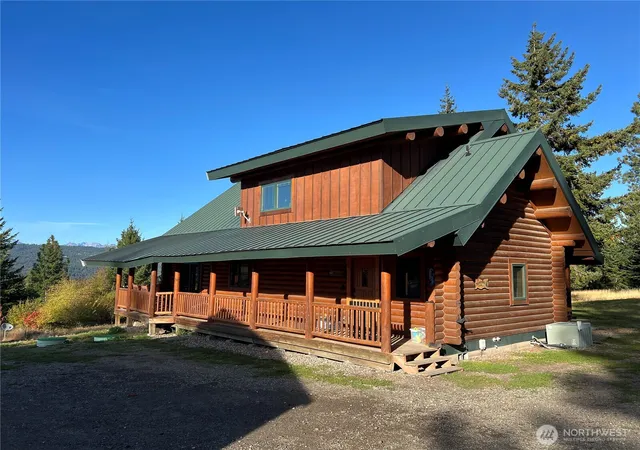 Photo 2 of Single family home for sale at 2960 Upper Peoh Point Rd, Cle Elum, WA 98922 | MLS# NWM2589650 | Listing updated on 2026-10-01