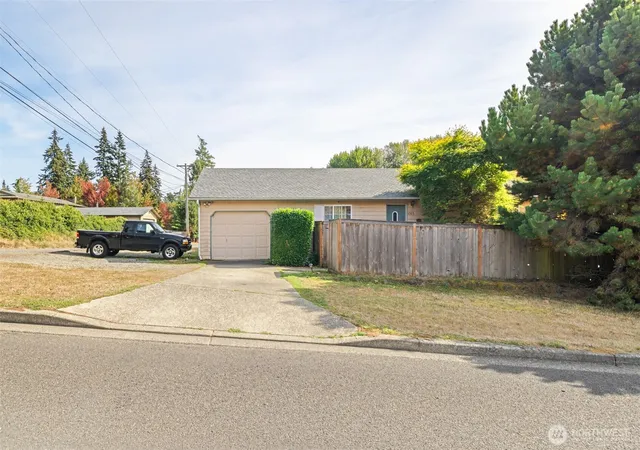 Photo 1 of Single family home for sale at 1323 S I St, Port Angeles, WA 98363 | MLS# NWM2589653 | Listing updated on 2026-10-01