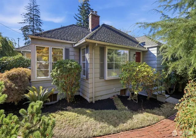 Photo 1 of Single family home for sale at 7419 48th Avenue NE, Seattle, WA 98115 | MLS# NWM2589654 | Listing updated on 2026-10-02