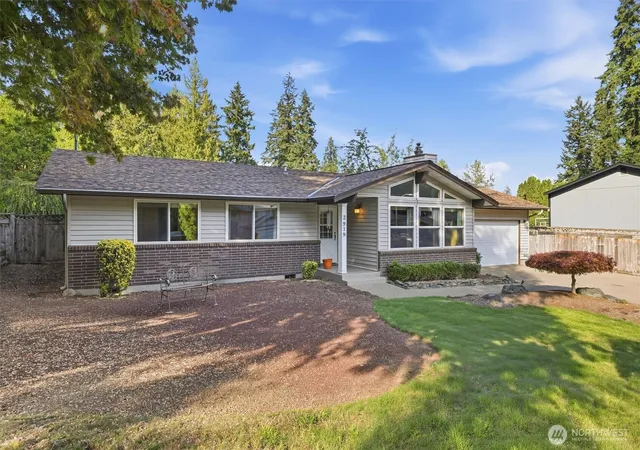 Photo 2 of Single family home for sale at 2919 24th Avenue Ct Se, Puyallup, WA 98374 | MLS# NWM2589668 | Listing updated on 2026-10-01