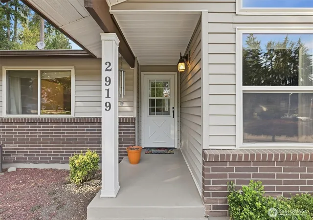 Photo 3 of Single family home for sale at 2919 24th Avenue Ct SE, Puyallup, WA 98374 | MLS# NWM2589668 | Listing updated on 2026-10-01