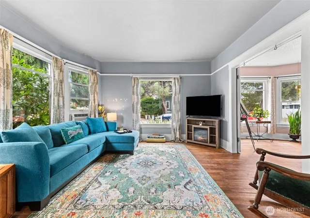 Photo 4 of Single family home for sale at 1402 N Fife St, Tacoma, WA 98406 | MLS# NWM2589671 | Listing updated on 2026-10-02
