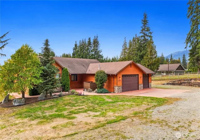 Photo 2 of Single family home for sale at 25920 Jim Crk Rd, Arlington, WA 98223 | MLS# NWM2589672 | Listing updated on 2026-10-01