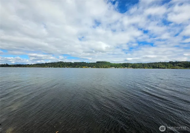 Photo 2 of Single family home for sale at 560 E N Bay Rd, Allyn, WA 98524 | MLS# NWM2589679 | Listing updated on 2026-10-01