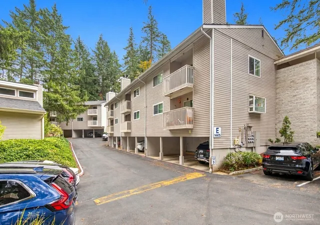 Photo 4 of Condo for sale at 14475 Northeast 40th St #E202, Bellevue, WA 98007 | MLS# NWM2589686 | Listing updated on 2026-10-12