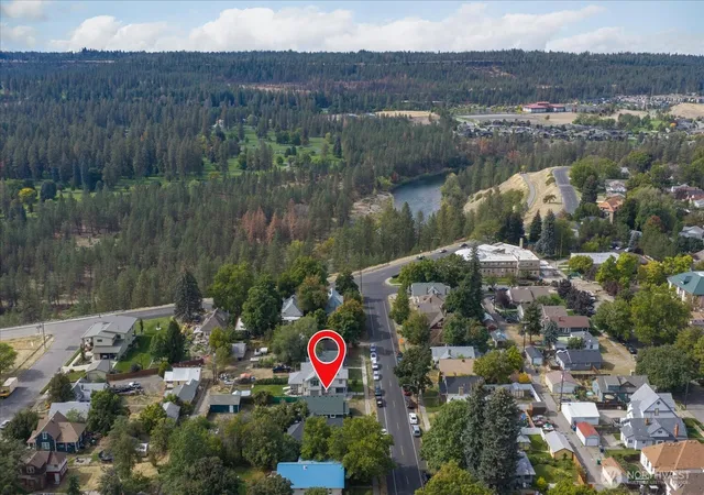 Photo 3 of Sale Pending at 2727 W Broadway Ave, Spokane, WA 99201 | MLS# NWM2589692 | Listing updated on 2026-10-05