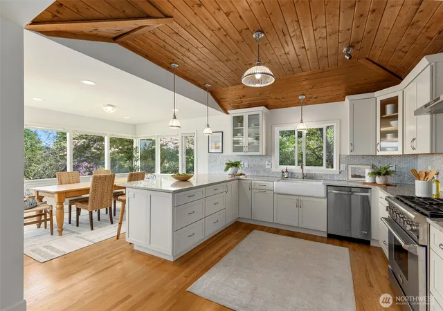 Photo 4 of Single family home for sale at 5930 Rose Loop NE, Bainbridge Island, WA 98110 | MLS# NWM2589694 | Listing updated on 2026-10-01