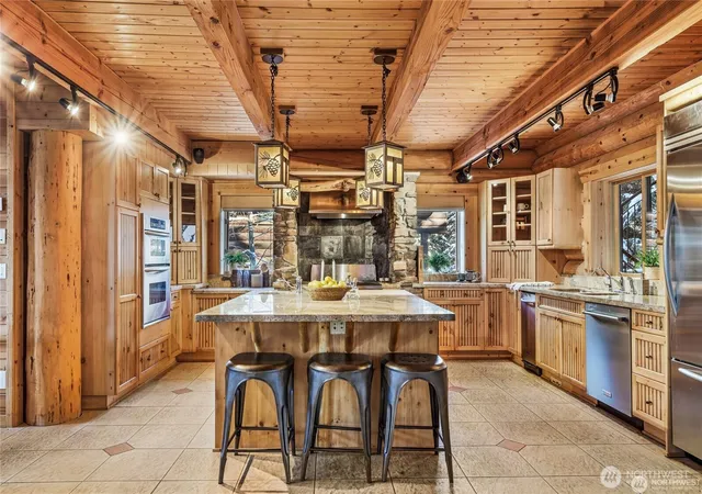 Photo 4 of Single family home for sale at 10 Summit Way, Snoqualmie Pass, WA 98068 | MLS# NWM2589695 | Listing updated on 2026-10-23
