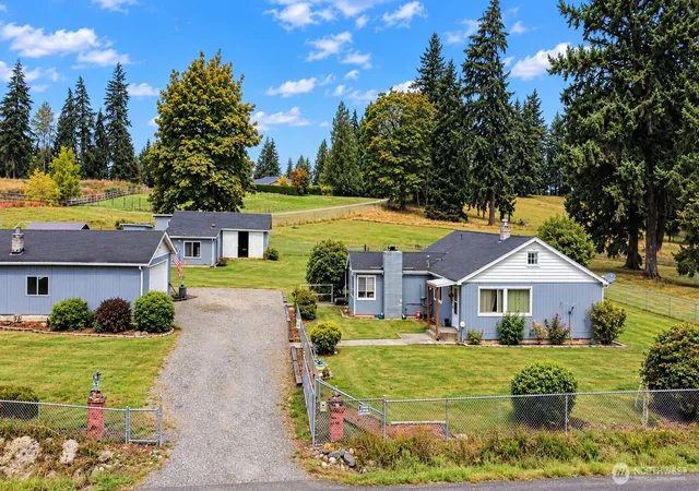 Photo 1 of Single family home for sale at 10622 Fruitland Ave E, Puyallup, WA 98373 | MLS# NWM2589696 | Listing updated on 2026-10-09