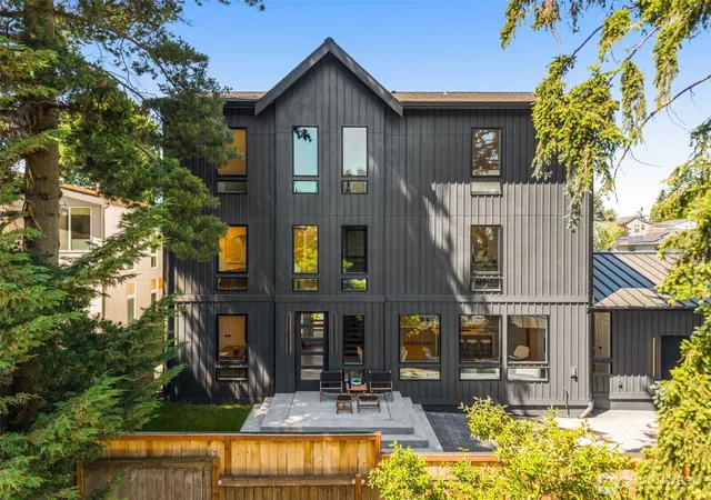 Photo 1 of Single family home for sale at 7358 33rd Avenue Ne, Seattle, WA 98115 | MLS# NWM2589697 | Listing updated on 2026-10-02