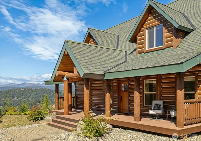 Photo 3 of Single family home for sale at 771 Whisper Crk Dr, Cle Elum, WA 98922 | MLS# NWM2589700 | Listing updated on 2026-10-01