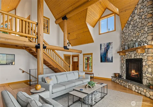 Photo 4 of Single family home for sale at 771 Whisper Crk Dr, Cle Elum, WA 98922 | MLS# NWM2589700 | Listing updated on 2026-10-01