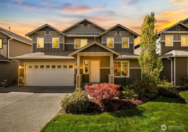 Photo 3 of Single family home for sale at 221 Jeff St, Mount Vernon, WA 98274 | MLS# NWM2589705 | Listing updated on 2026-10-02