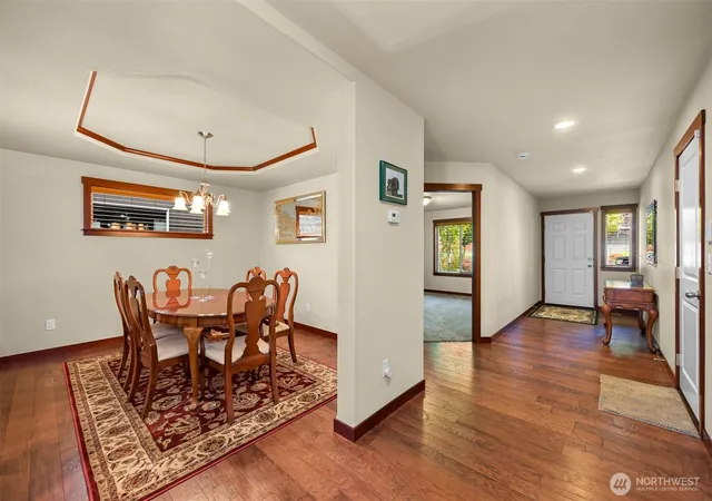 Photo 4 of Single family home for sale at 221 Jeff St, Mount Vernon, WA 98274 | MLS# NWM2589705 | Listing updated on 2026-10-02