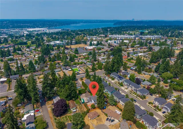 Photo 2 of Single family home for sale at 820 Monroe Ave Ne, Renton, WA 98056 | MLS# NWM2589714 | Listing updated on 2026-10-01