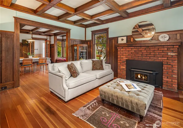 Photo 4 of Single family home for sale at 603 Landmark Ct NE, Bainbridge Island, WA 98110 | MLS# NWM2589716 | Listing updated on 2026-10-01