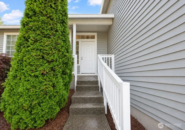 Photo 2 of Single family home for sale at 5806 151st Street Se, Everett, WA 98208 | MLS# NWM2589719 | Listing updated on 2026-10-02