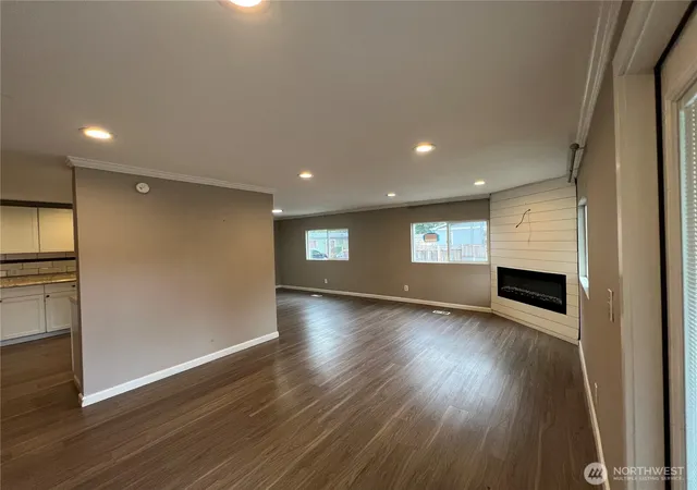 Photo 3 of Manufactured home for sale at 7526 157th Street E #55, Puyallup, WA 98375 | MLS# NWM2589723 | Listing updated on 2026-10-01